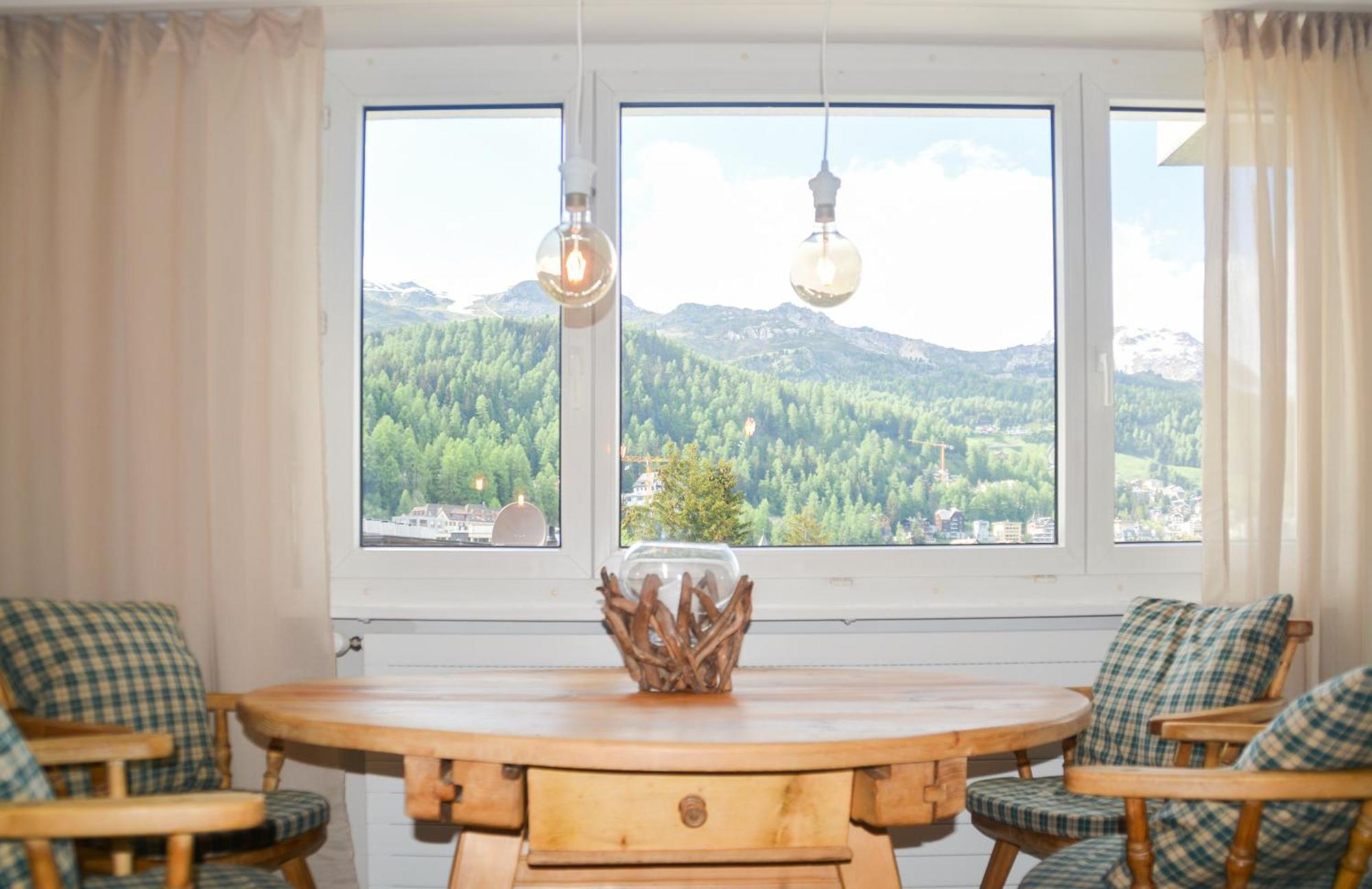 Swissme - Neu-Seeblick-Balkon-Parkplatz-Nahe Bergbahn St. Moritz Bagian luar foto